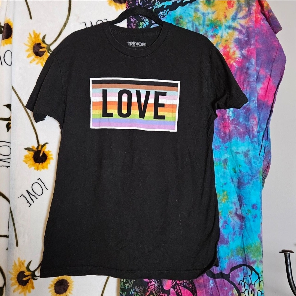 LOVE Trevor Project Adult Size L Dark Gray Graphic Print Pride T-Shirt LGBTQ+